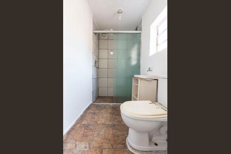 Banheiro de casa para alugar com 1 quarto, 50m² em Parque Imperial, São Paulo