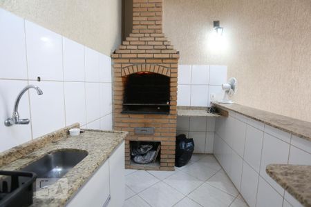 Casa à venda com 255m², 4 quartos e 4 vagas Casa à venda com 255m², 4 quartos e 4 vagasChurrasqueira