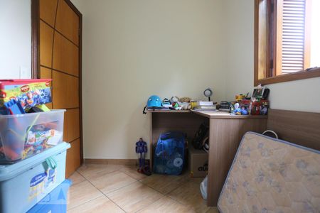 Casa à venda com 255m², 4 quartos e 4 vagas Casa à venda com 255m², 4 quartos e 4 vagasQuarto 2