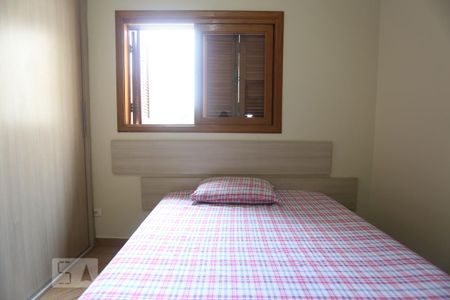 Casa à venda com 255m², 4 quartos e 4 vagas Casa à venda com 255m², 4 quartos e 4 vagasQuarto 1