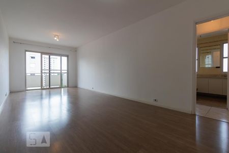 Sala de apartamento para alugar com 2 quartos, 90m² em Nova Piraju, São Paulo