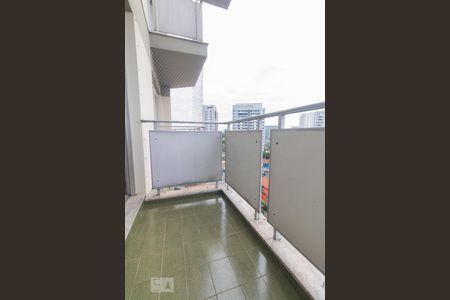 Sacada de apartamento para alugar com 2 quartos, 90m² em Nova Piraju, São Paulo