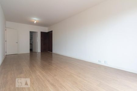 Sala de apartamento para alugar com 2 quartos, 90m² em Nova Piraju, São Paulo