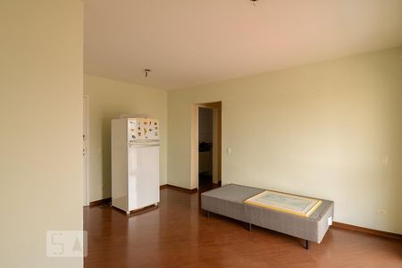 Sala de apartamento para alugar com 2 quartos, 54m² em Vila Regente Feijó, São Paulo
