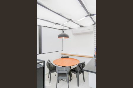 Sala  de apartamento à venda com 1 quarto, 60m² em Vila Olímpia, São Paulo