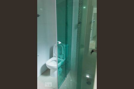 Casa para alugar com 200m², 3 quartos e 2 vagas Casa para alugar com 200m², 3 quartos e 2 vagasBanheiro do Quarto 2