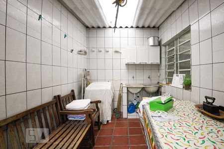 Área de Serviço de casa à venda com 3 quartos, 360m² em Jardim Luanda, São Paulo