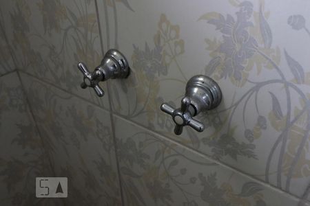 Casa à venda com 500m², 3 quartos e 4 vagasBanheiro da Suíte