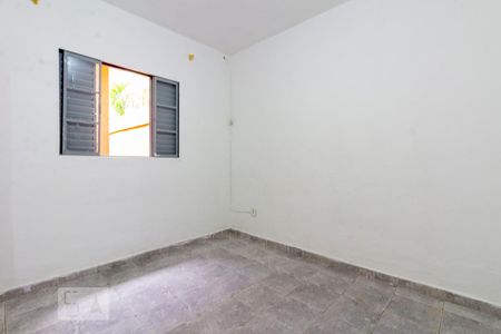 Quarto de casa para alugar com 1 quarto, 50m² em Jardim Laone, São Paulo