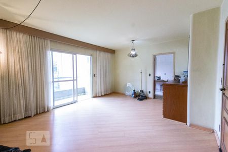 Sala de apartamento à venda com 3 quartos, 135m² em Moema, São Paulo
