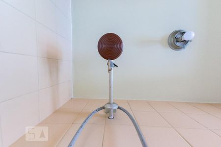 Apartamento à venda com 135m², 3 quartos e 2 vagas Apartamento à venda com 135m², 3 quartos e 2 vagasBanheiro de Serviço