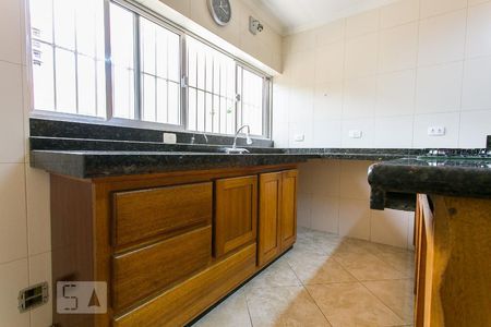 Casa à venda com 253m², 3 quartos e 2 vagasCozinha