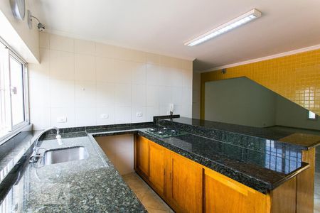 Casa à venda com 253m², 3 quartos e 2 vagasCozinha