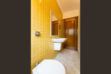 Casa à venda com 253m², 3 quartos e 2 vagasLavabo