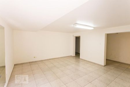 Casa à venda com 253m², 3 quartos e 2 vagasQuarto de Serviço