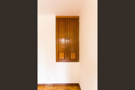 Casa à venda com 253m², 3 quartos e 2 vagasQuarto 2