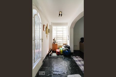 Hall de casa para alugar com 3 quartos, 130m² em Butantã, São Paulo