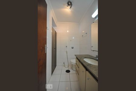 Banheiro de apartamento para alugar com 1 quarto, 65m² em Bosque, Campinas