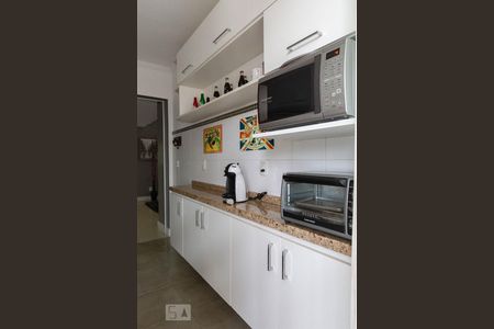 Cozinha de apartamento para alugar com 2 quartos, 80m² em Petrópolis, Porto Alegre