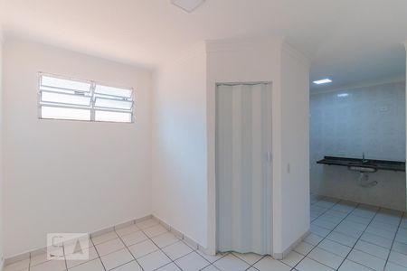 Sala de apartamento para alugar com 2 quartos, 38m² em Vila Laís, São Paulo