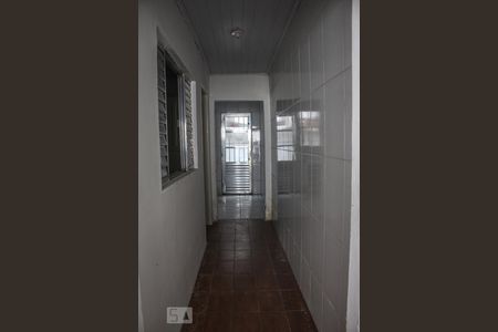 corredor acesso comodos de casa para alugar com 1 quarto, 50m² em Jardim Modelo, São Paulo