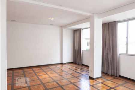 Apartamento para alugar com 162m², 3 quartos e sem vagaSala