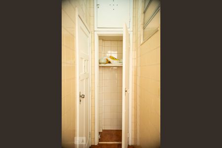 Apartamento à venda com 143m², 3 quartos e 1 vagaÁrea de Serviço