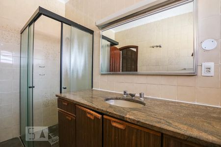 Casa à venda com 411m², 4 quartos e 4 vagasBanheiro do Quarto 3