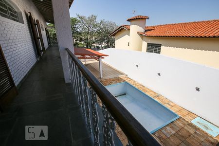 Casa à venda com 411m², 4 quartos e 4 vagasSacada do Quarto 3