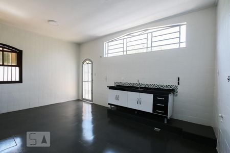 Casa à venda com 411m², 4 quartos e 4 vagasCozinha