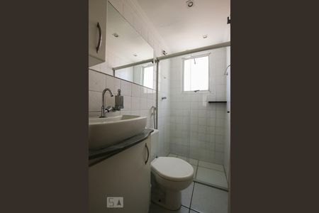 Banheiro de apartamento para alugar com 3 quartos, 55m² em Sao Bernardo, Campinas