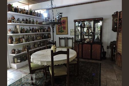 Casa à venda com 800m², 5 quartos e 6 vagasSala 