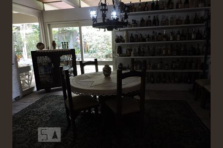 Casa à venda com 800m², 5 quartos e 6 vagasSala