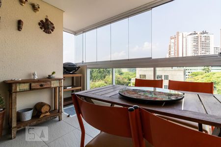 Varanda da Sala de apartamento à venda com 2 quartos, 76m² em Alphaville, Barueri