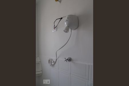 Detalhe do banheiro  de casa de condomínio para alugar com 2 quartos, 96m² em Ipiranga, São Paulo