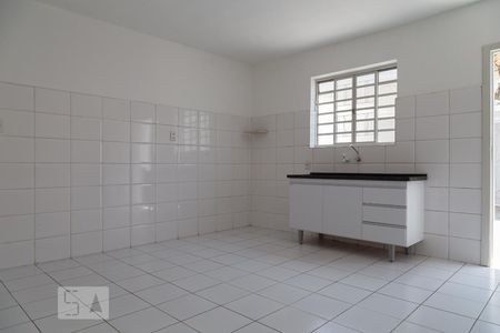 Cozinha de casa de condomínio para alugar com 2 quartos, 96m² em Ipiranga, São Paulo