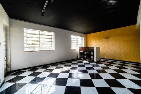 Casa à venda com 400m², 4 quartos e 2 vagasSala de Festas