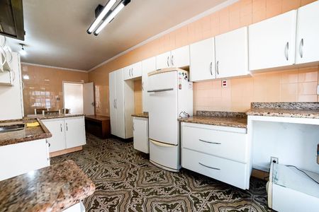 Casa à venda com 400m², 4 quartos e 2 vagasCozinha