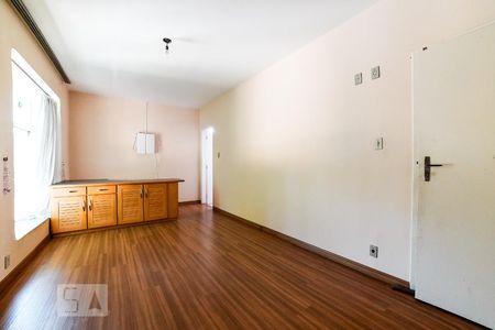 Casa à venda com 400m², 4 quartos e 2 vagasQuarto 3 Suíte