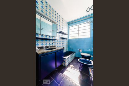 Casa à venda com 400m², 4 quartos e 2 vagasBanheiro da Suíte 1