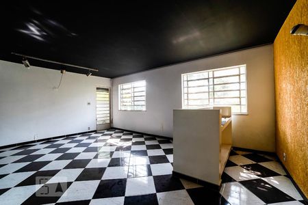Casa à venda com 400m², 4 quartos e 2 vagasSala de Festas