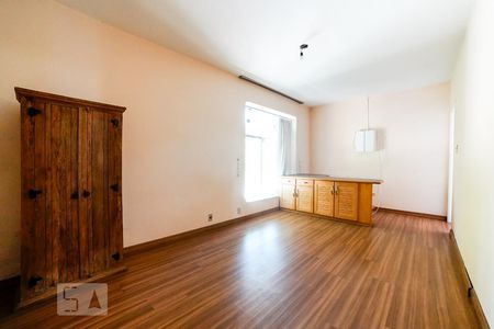 Casa à venda com 400m², 4 quartos e 2 vagasQuarto 3 Suíte