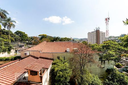 Casa à venda com 400m², 4 quartos e 2 vagasVista