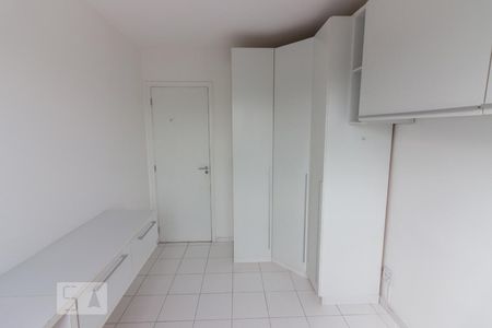 Apartamento à venda com 74m², 3 quartos e 1 vagaQuarto 2