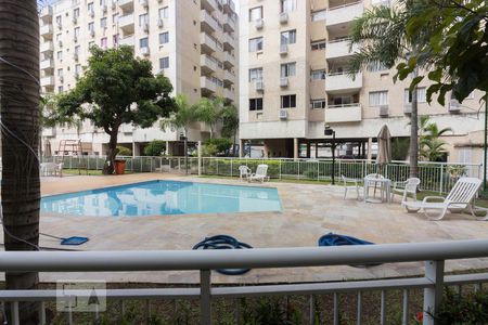 Apartamento à venda com 74m², 3 quartos e 1 vagaÁrea comum - Piscina