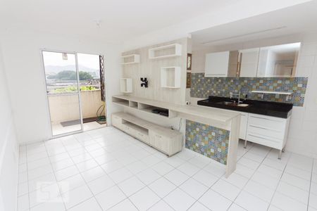 Apartamento à venda com 74m², 3 quartos e 1 vagaSala