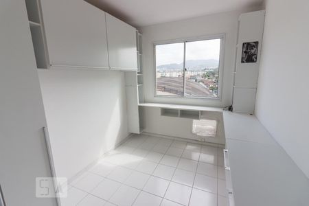 Apartamento à venda com 74m², 3 quartos e 1 vagaQuarto 2