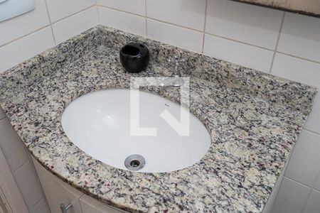 Apartamento para alugar com 73m², 2 quartos e 1 vagaBanheiro suite