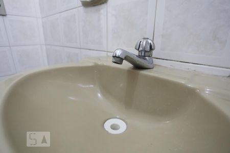 Banheiro de apartamento para alugar com 2 quartos, 67m² em Jaguaribe, Osasco