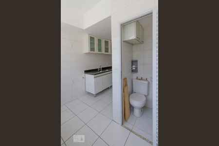 Apartamento para alugar com 130m², 3 quartos e 2 vagas Apartamento para alugar com 130m², 3 quartos e 2 vagasÁrea de Serviço